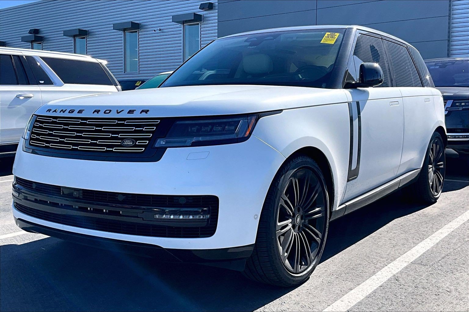 Used 2024 Land Rover Range Rover Autobiography AWD/4WD image 1