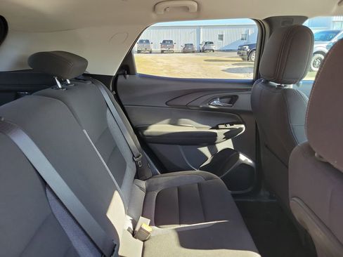 Used 2025 Chevrolet TrailBlazer LT image 32