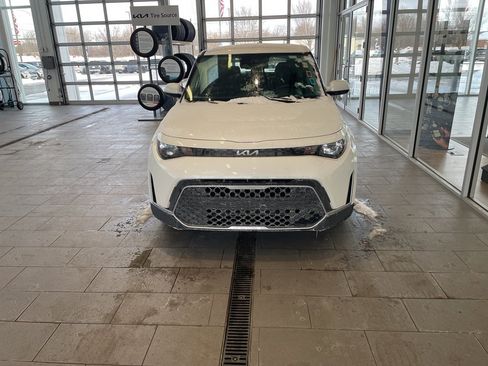 Used 2024 Kia Soul LX w/ Option Group 015 image 2