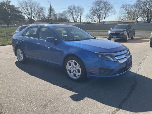 Used 2011 Ford Fusion SE w/ 201A Rapid Spec Order Code image 2