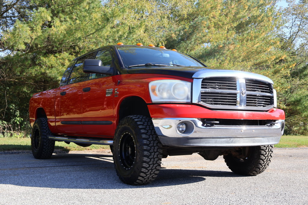 Used 2007 Dodge Ram 2500 Truck SLT w/ Light Group AWD/4WD image 2
