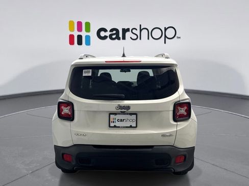 Used 2017 Jeep Renegade Latitude image 4