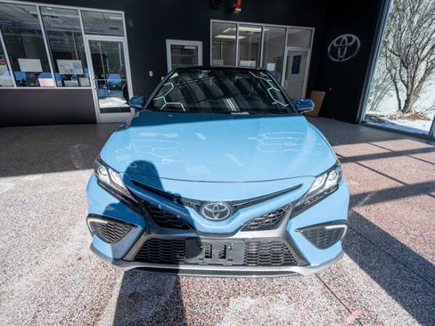 Used 2023 Toyota Camry XSE image 6