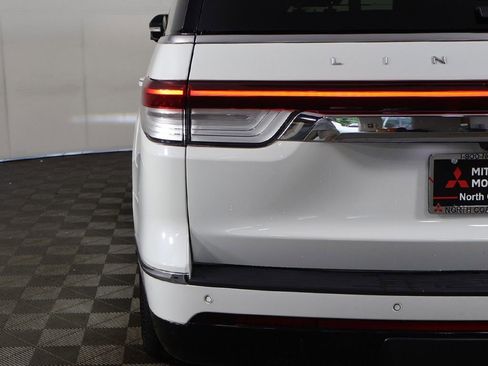 Used 2022 Lincoln Navigator Reserve AWD/4WD image 22