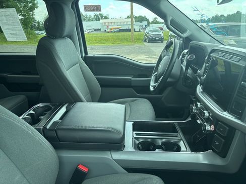 Certified 2024 Ford F150 XLT w/ Mobile Office Package image 4