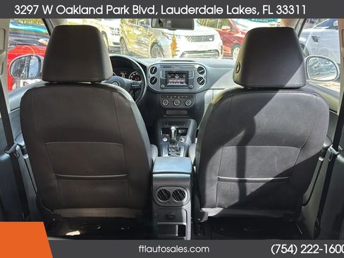 Used 2016 Volkswagen Tiguan S image 45