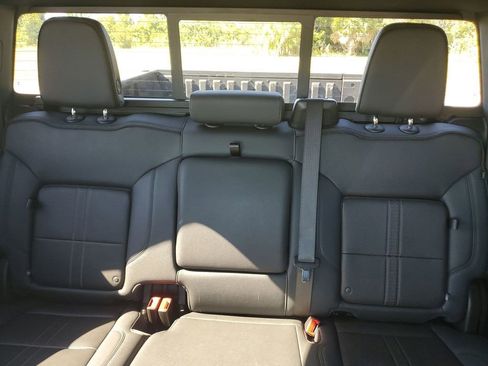 Certified 2025 Chevrolet Silverado 1500 High Country image 13