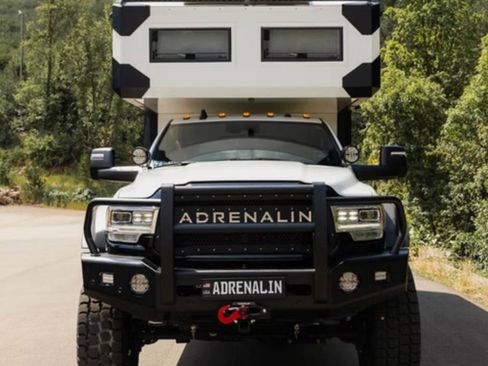 Used 2024 RAM 5500 Limited image 8