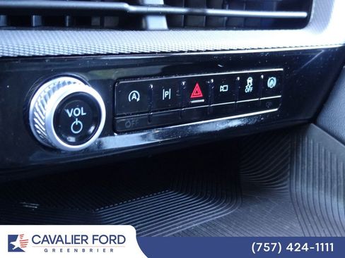 Certified 2025 Ford Explorer ST-Line AWD/4WD image 32