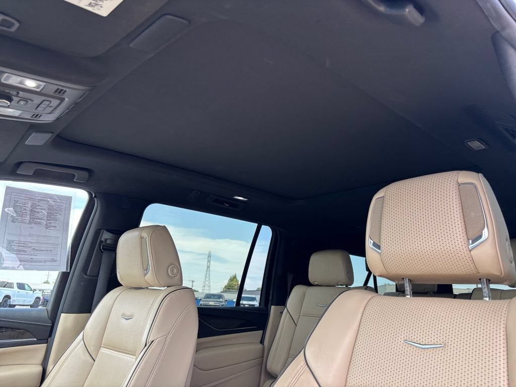 Certified 2023 Cadillac Escalade ESV Premium Luxury w/ Performance Package AWD/4WD image 22