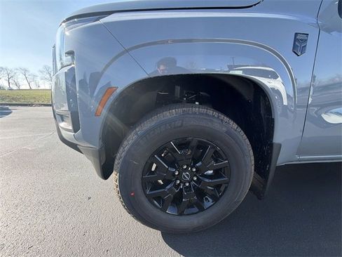 New 2026 Nissan Frontier SV image 10