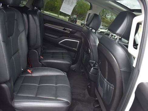 Used 2022 Kia Telluride EX w/ EX Premium Package AWD/4WD image 15