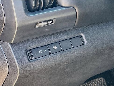 Used 2023 Nissan Pathfinder Rock Creek AWD/4WD image 10
