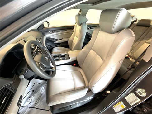 Used 2020 Honda Accord EX image 13
