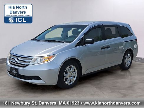 Used 2013 Honda Odyssey LX image 1