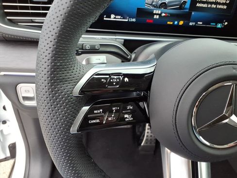 New 2026 Mercedes-Benz GLS 450 4MATIC image 16