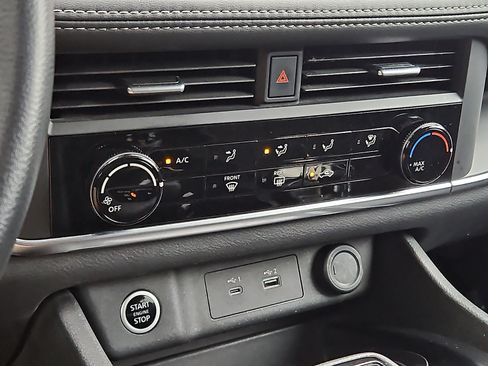 Certified 2023 Nissan Rogue S image 15