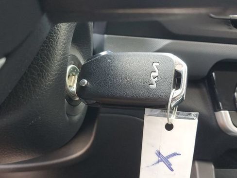Certified 2023 Kia Seltos LX AWD/4WD image 29