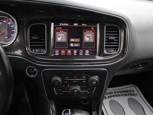 Used 2018 Dodge Charger R/T image 12