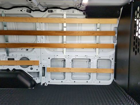 Used 2025 Ford Transit 250 Low Roof w/ Exterior Upgrade Package RWD image 21