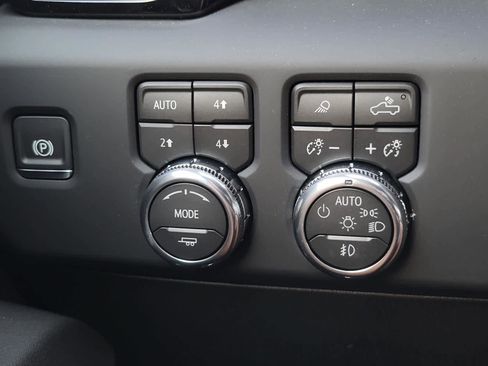 New 2026 GMC Sierra 2500 AT4 w/ AT4 Premium Plus Package image 14