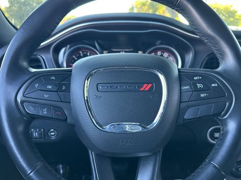 Used 2017 Dodge Challenger R/T RWD image 21