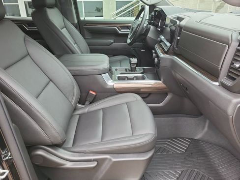Certified 2026 Chevrolet Silverado 1500 LT Trail Boss w/ Convenience Package II AWD/4WD image 28