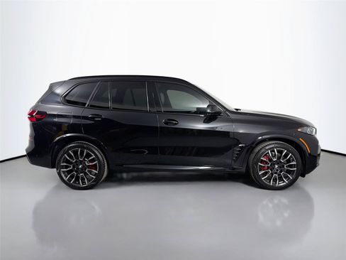 New 2026 BMW X5 xDrive40i w/ M Sport Package AWD/4WD image 4