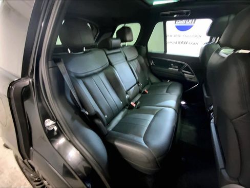 Used 2023 Land Rover Range Rover SE image 20