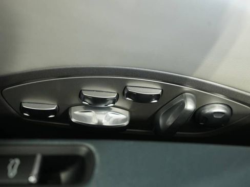 Certified 2017 Porsche 911 Turbo S image 32