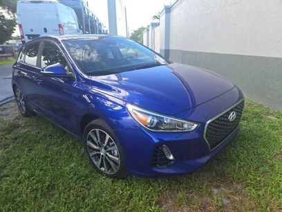 Used 2020 Hyundai Elantra GT w/ Style Package 02