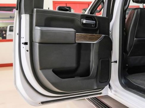 Used 2023 Chevrolet Silverado 2500 High Country w/ Z71 Off-Road Package image 42