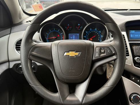 Used 2012 Chevrolet Cruze LS w/ Connectivity Package FWD image 7