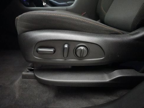 Used 2019 Chevrolet Traverse LT FWD image 26
