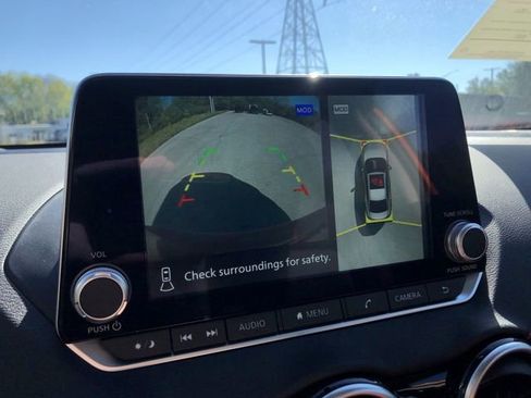 Certified 2025 Nissan Sentra SR w/ SR Premium Package image 25