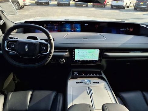 New 2025 Lincoln Navigator Reserve w/ Jet Appearance Package image 6