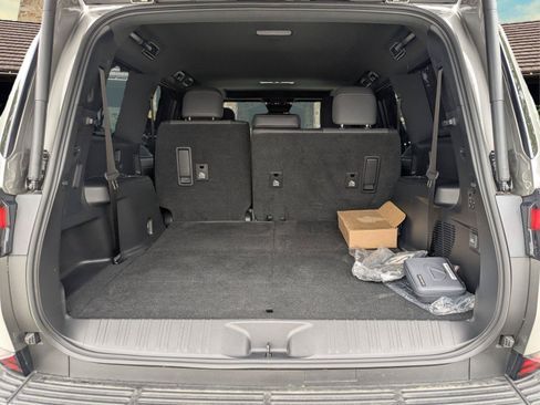 Used 2025 Lexus GX 550 w/ Cold Area Package AWD/4WD image 21