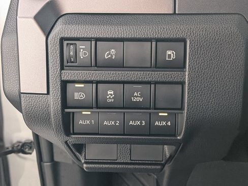Used 2025 Toyota 4Runner TRD Off-Road AWD/4WD image 12