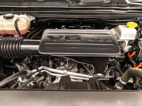 Used 2023 RAM 1500 Big Horn AWD/4WD image 45