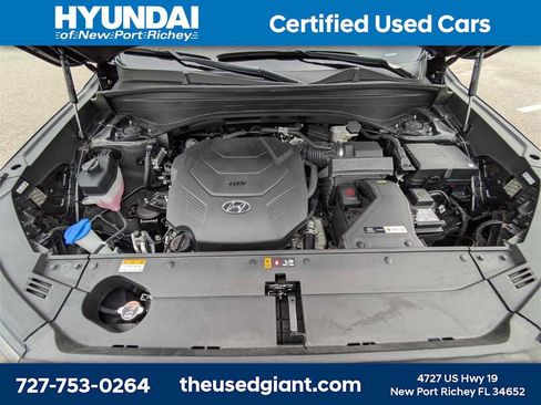Used 2024 Hyundai Palisade SEL w/ Premium Package image 15