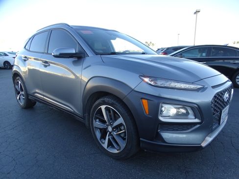 Used 2021 Hyundai Kona Limited AWD/4WD image 3