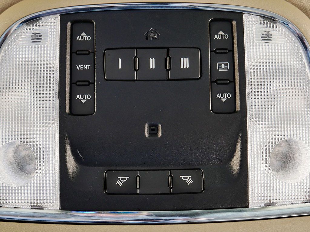 Used 2013 Jeep Grand Cherokee Limited AWD/4WD image 44