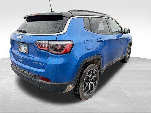 Used 2025 Jeep Compass Limited image 11