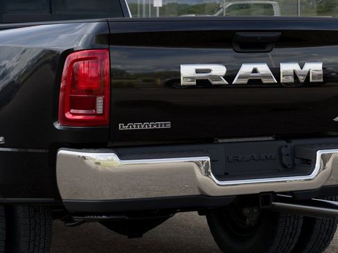 New 2026 RAM 3500 Laramie w/ Max Tow Package AWD/4WD image 13