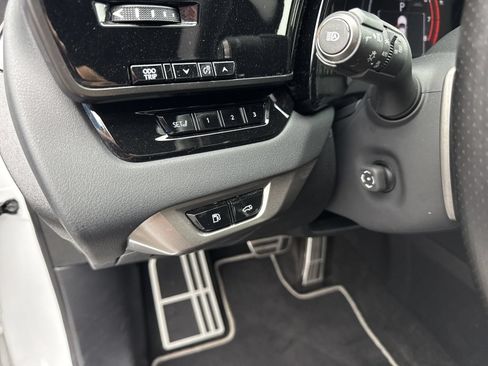 Used 2024 Lexus RX 350 F Sport w/ Convenience Package AWD/4WD image 18