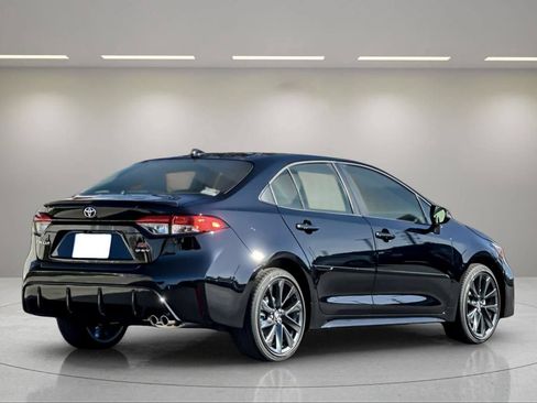New 2026 Toyota Corolla SE FWD image 3