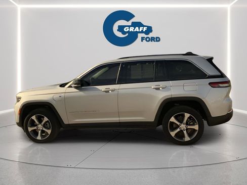 Used 2022 Jeep Grand Cherokee Limited 4xe image 3