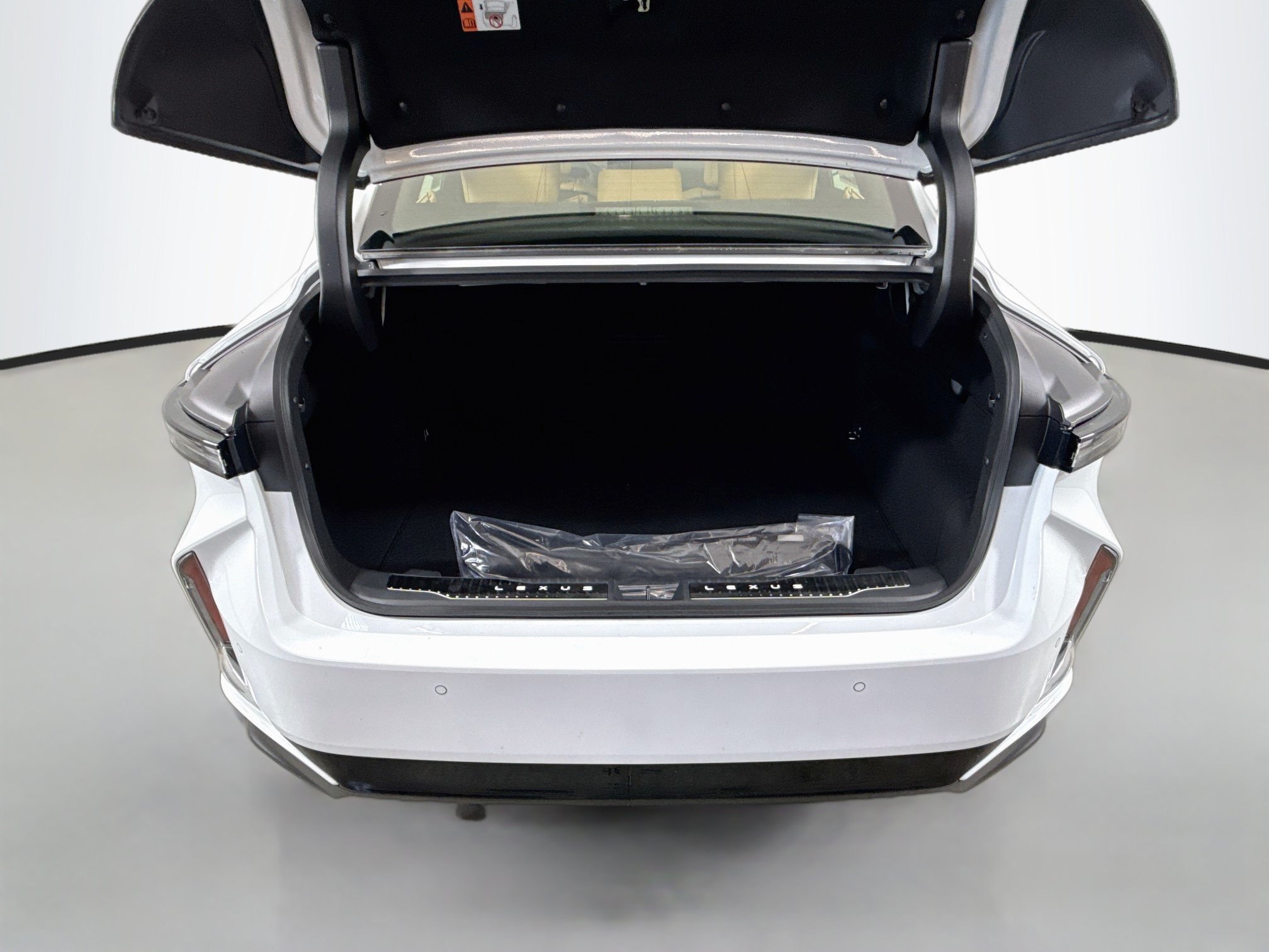 New 2026 Lexus ES 350h w/ Convenience Package FWD image 24
