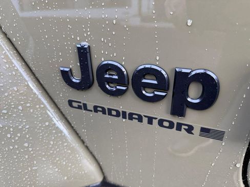New 2026 Jeep Gladiator Sport AWD/4WD image 28