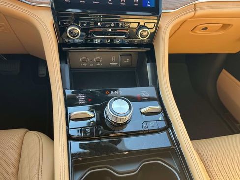 New 2025 Jeep Grand Cherokee L Summit image 32